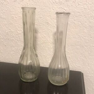 2 single flower vase